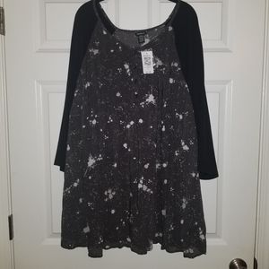 Torrid size 5 baseball style dress shirt NWT